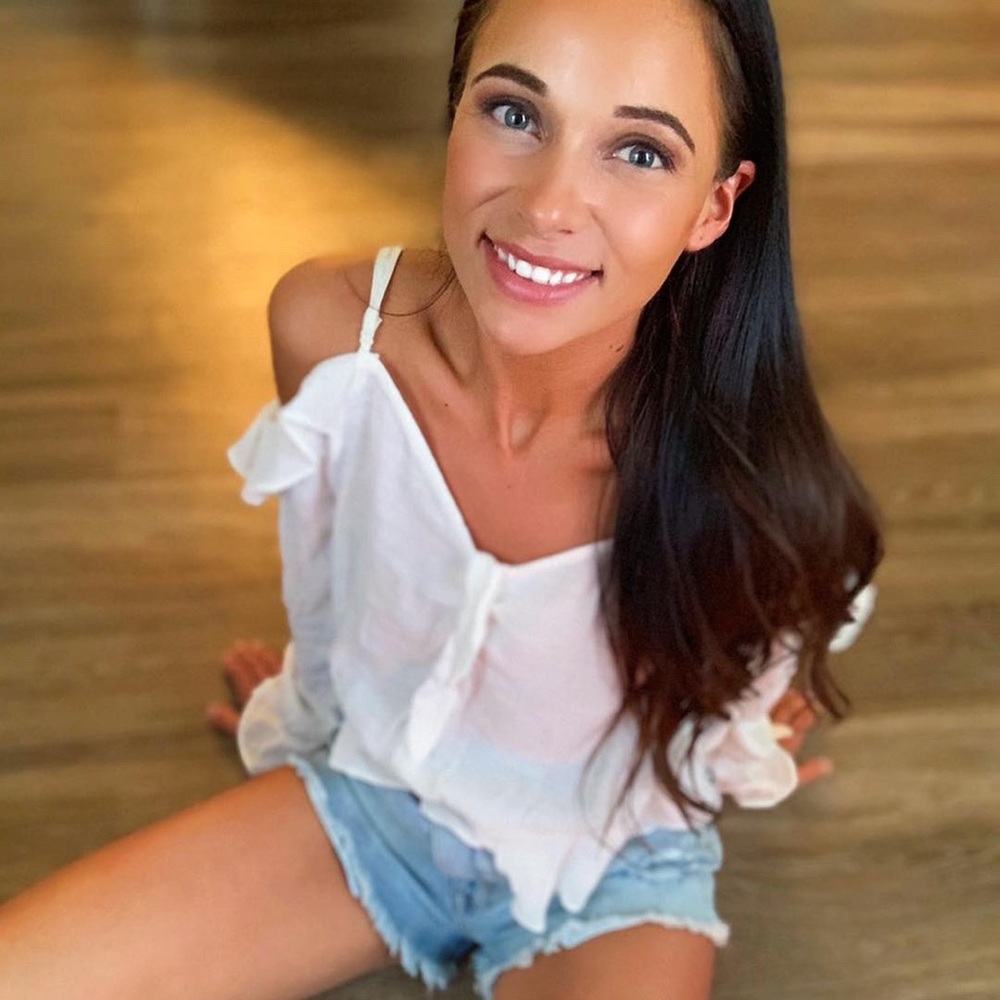 Meet your Posher, Victoria